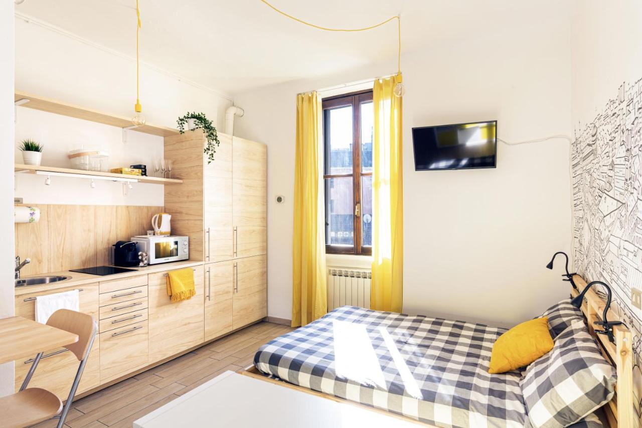 A Yellow Touch - Modern Studio In Isola Milano Eksteriør bilde