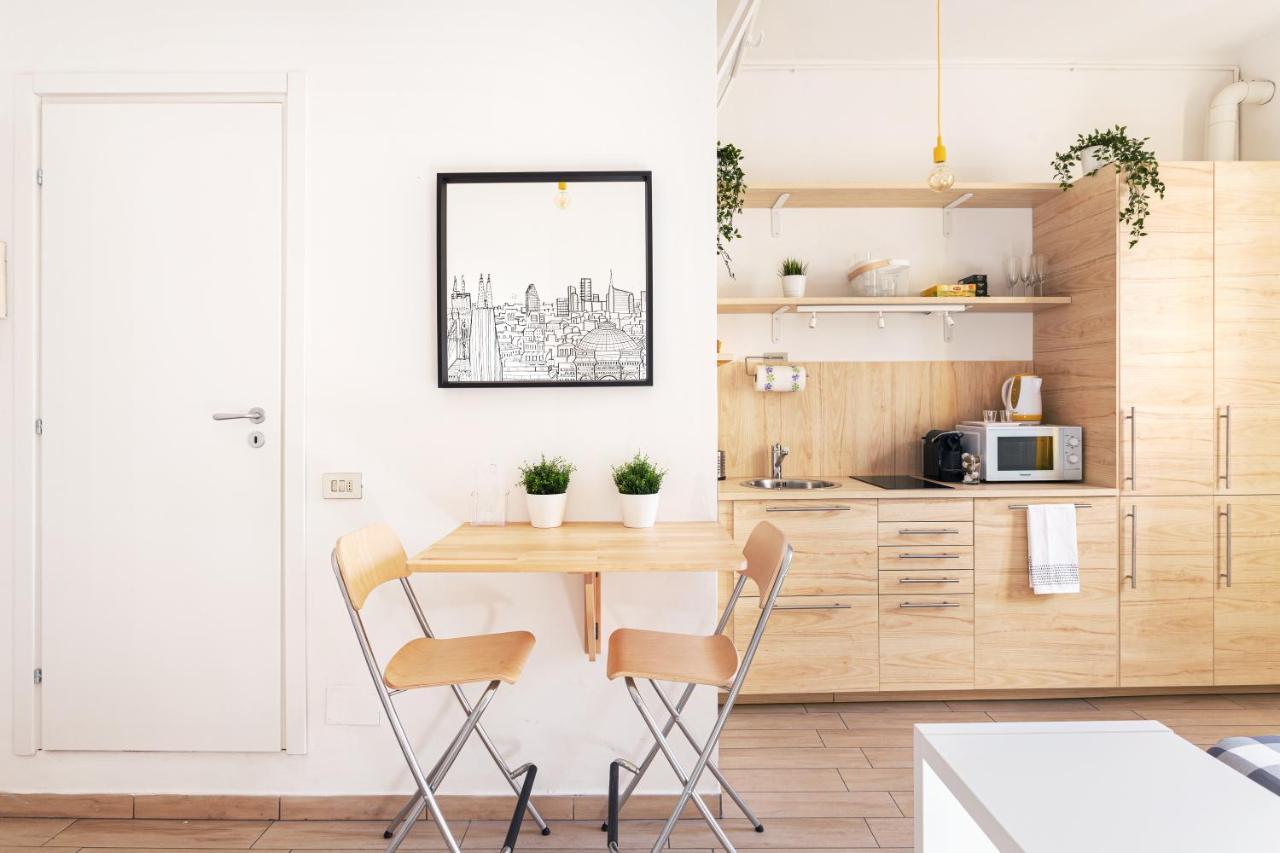 A Yellow Touch - Modern Studio In Isola Milano Eksteriør bilde